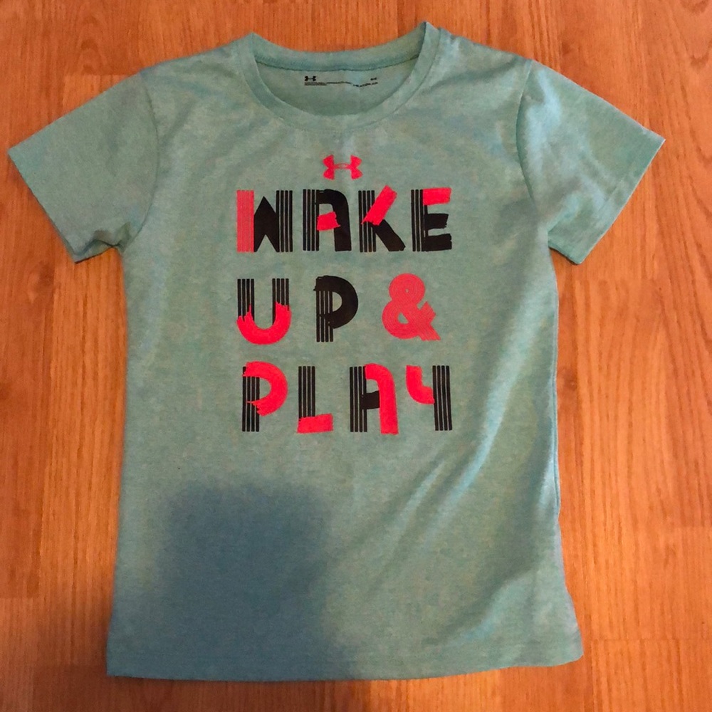 Girls Under Armour heat gear shirt